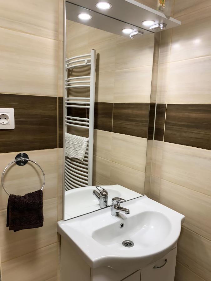 Aranykorona Apartmanhaz ミシュコルツ エクステリア 写真
