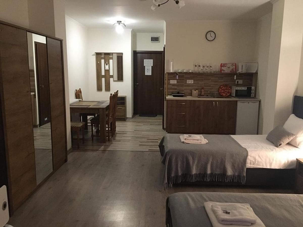 Aranykorona Apartmanhaz ミシュコルツ エクステリア 写真