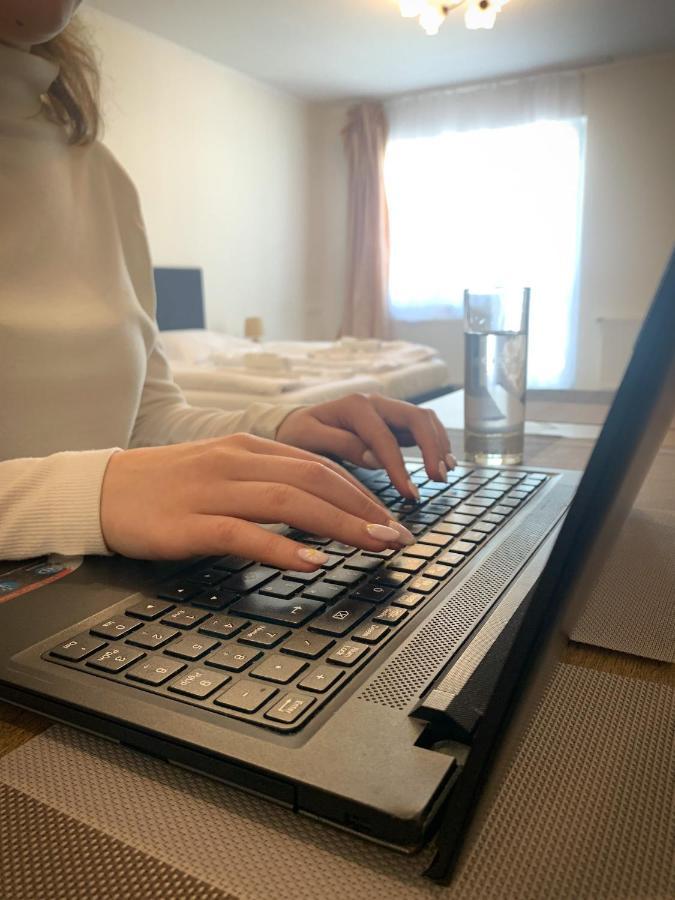 Aranykorona Apartmanhaz ミシュコルツ エクステリア 写真