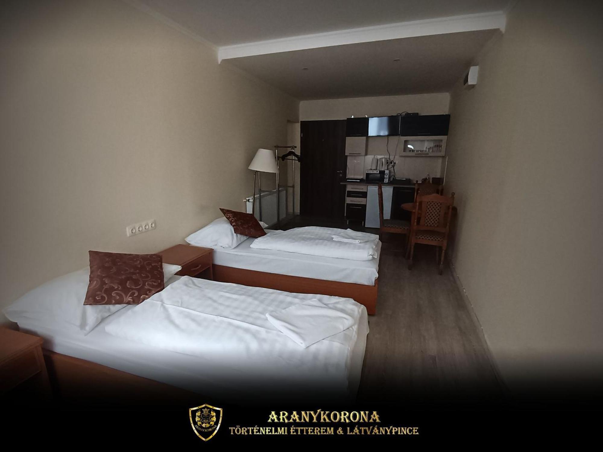 Aranykorona Apartmanhaz ミシュコルツ エクステリア 写真