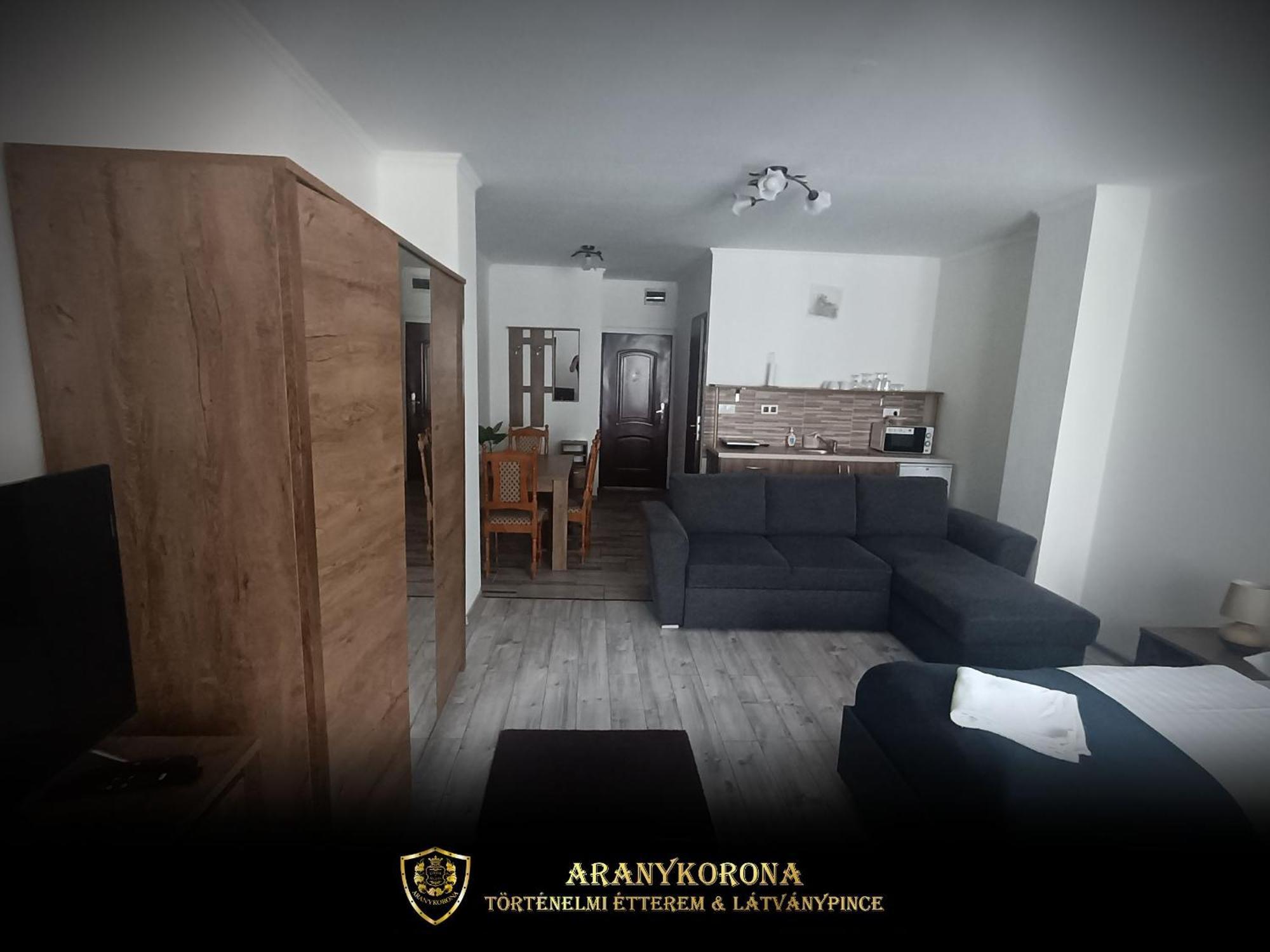 Aranykorona Apartmanhaz ミシュコルツ エクステリア 写真