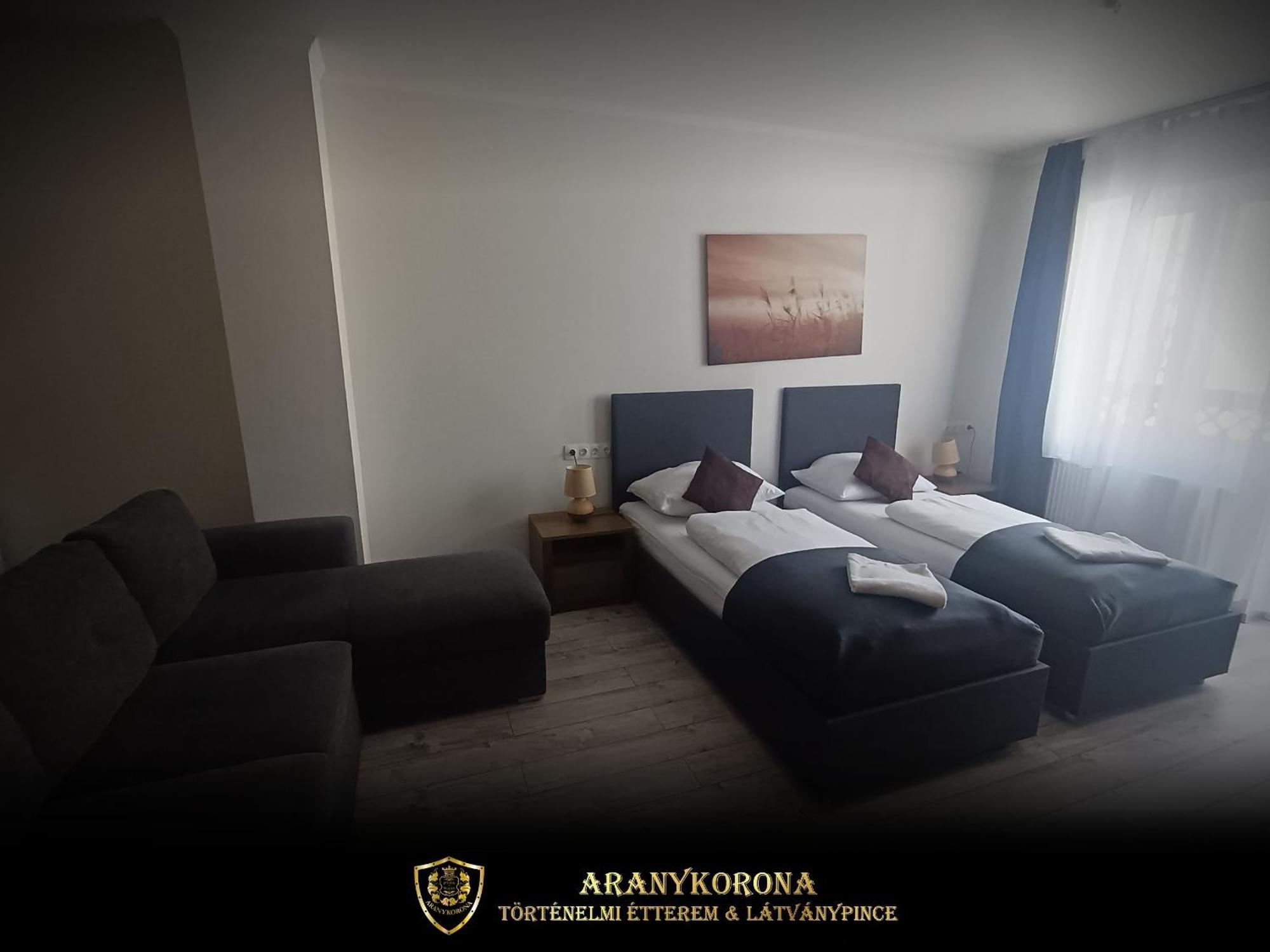 Aranykorona Apartmanhaz ミシュコルツ エクステリア 写真